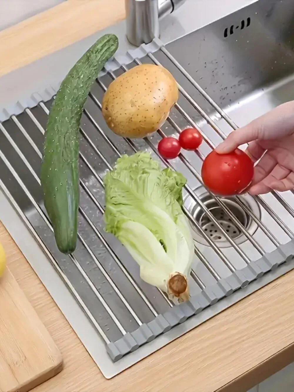 NEW Roll Up Defrost / Drying Rack Over Sink No Mess Portable Spacesaving Tool